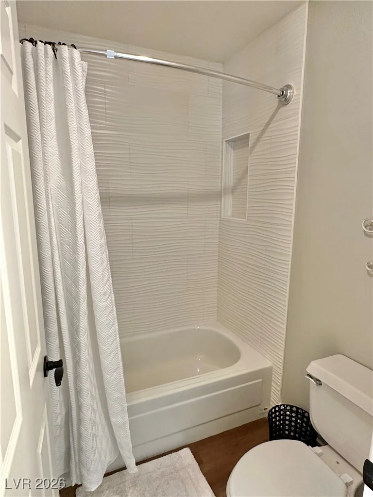 2716 LODESTONE, Las Vegas, NV 89117