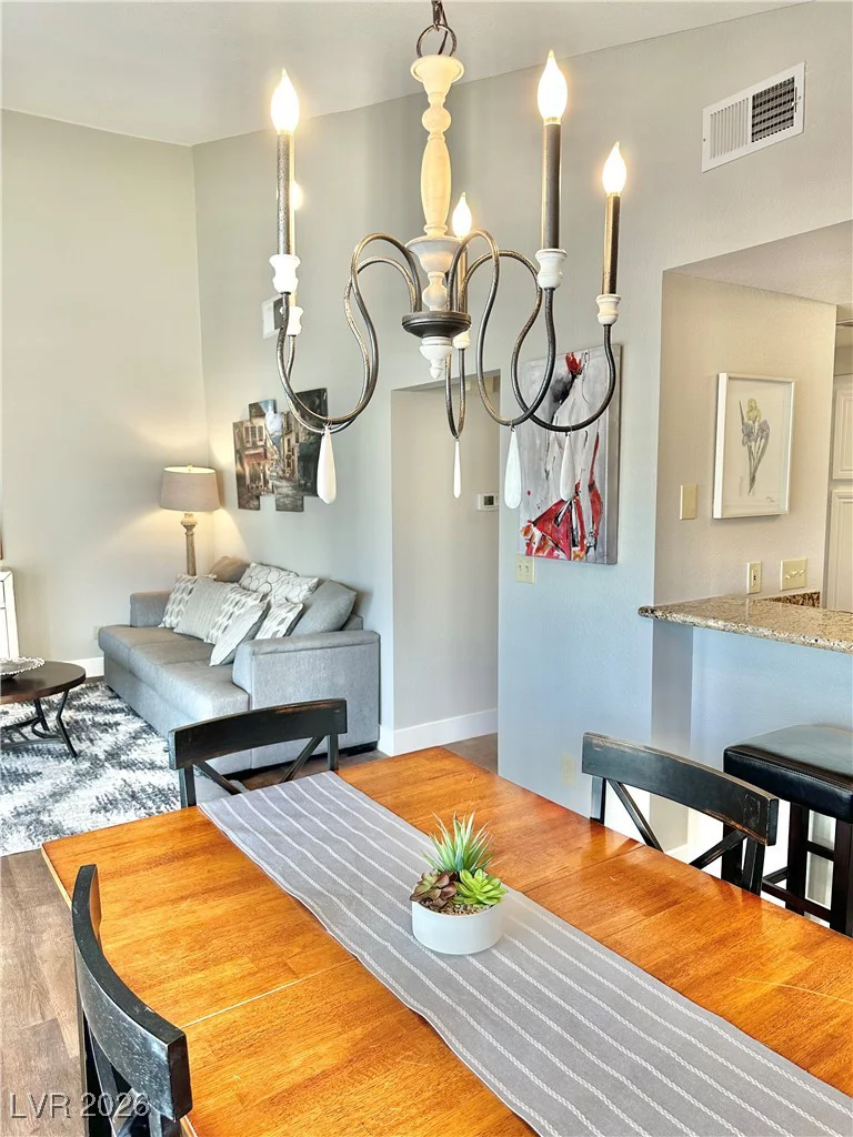 2716 LODESTONE, Las Vegas, NV 89117