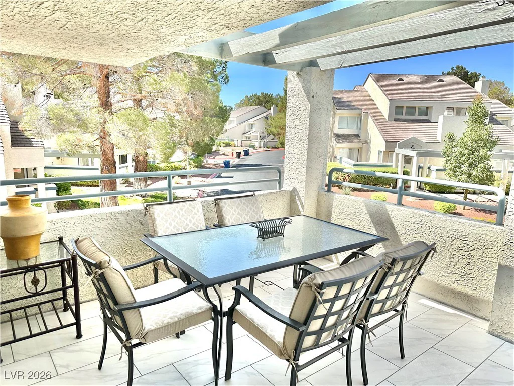 2716 LODESTONE, Las Vegas, NV 89117