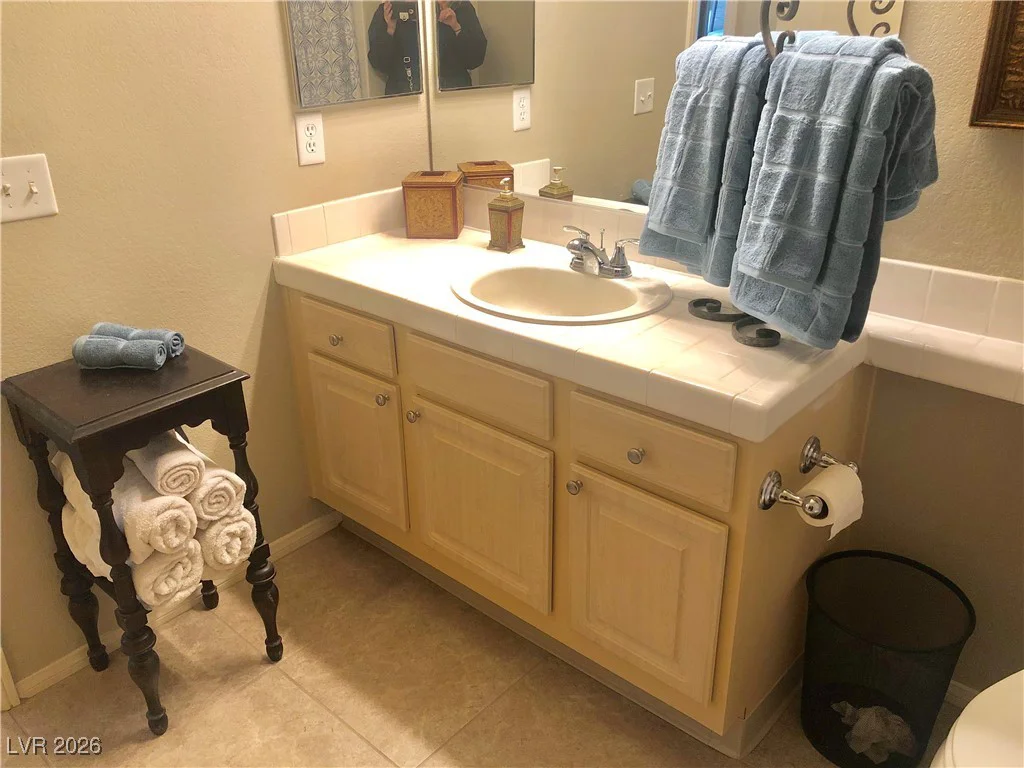 5250 RAINBOW, Las Vegas, NV 89118
