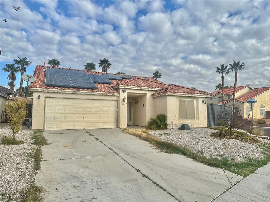 822 Oak Island, North Las Vegas, NV 89032