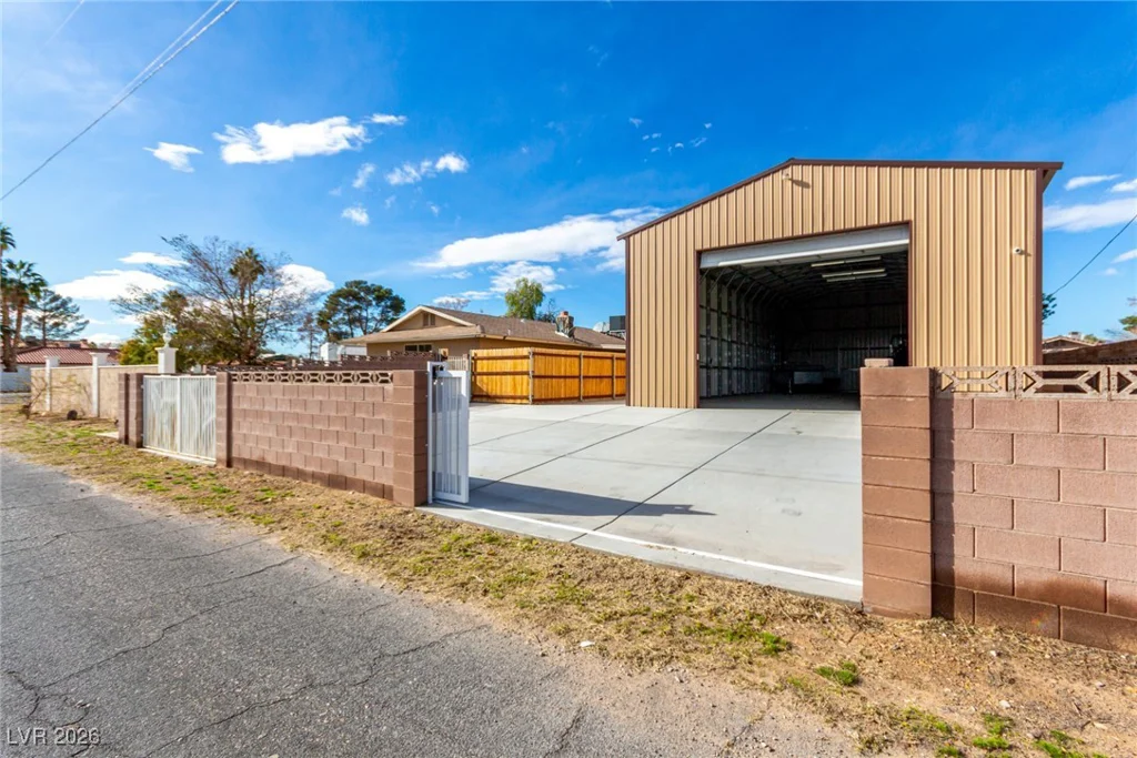 4626 Warm Springs, Las Vegas, NV 89118