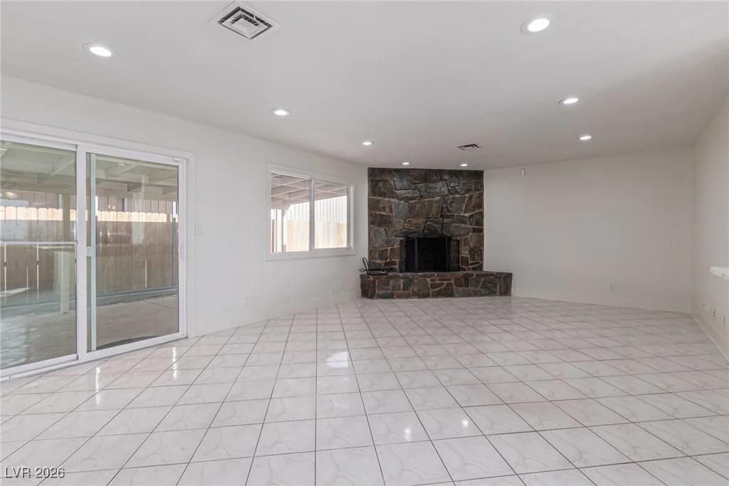 4626 Warm Springs, Las Vegas, NV 89118