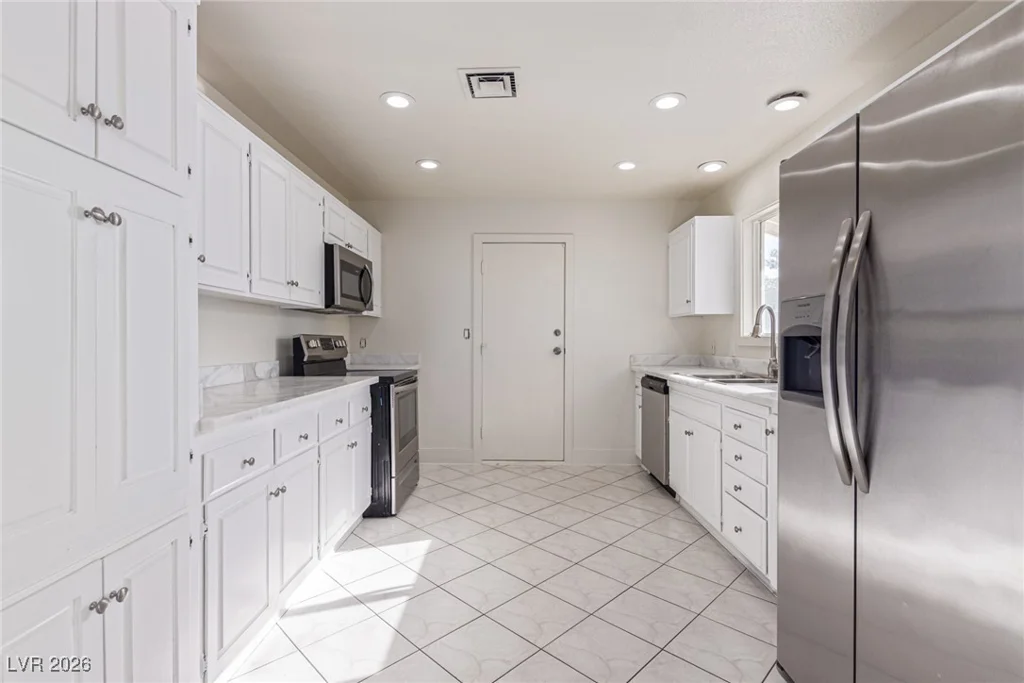 4626 Warm Springs, Las Vegas, NV 89118