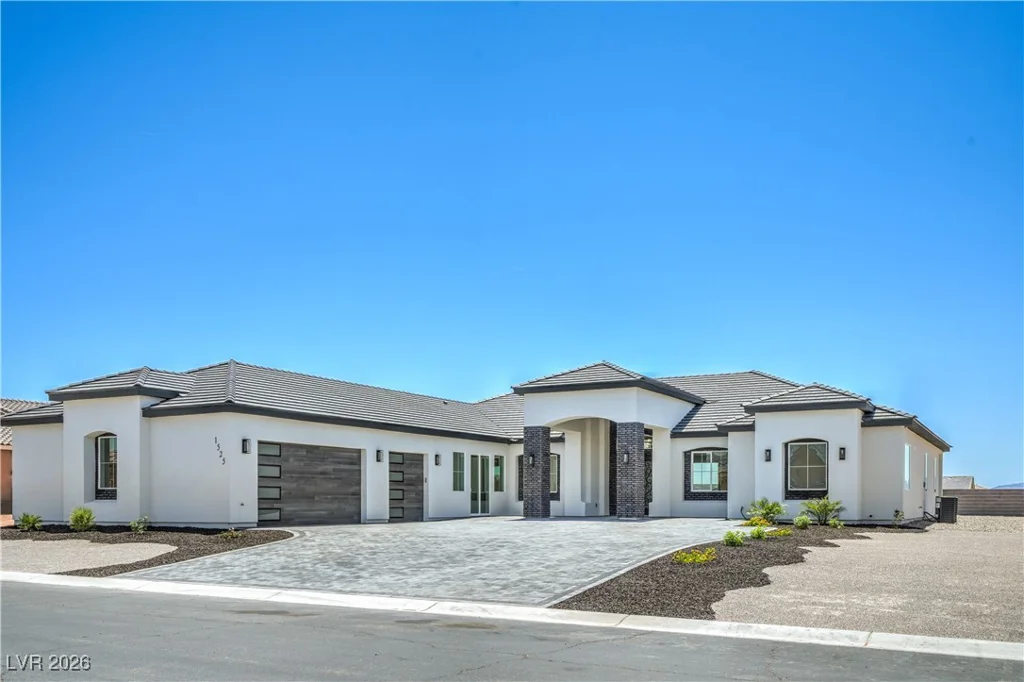 1525 Heights, Logandale, NV 89021