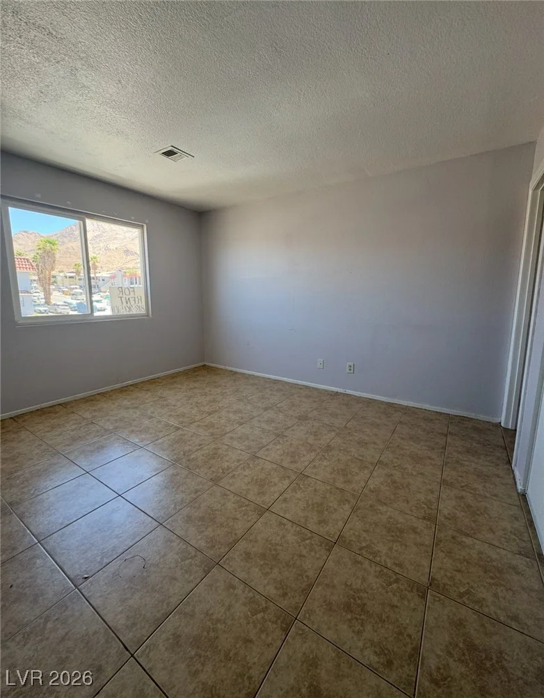 2209 Exeter, Las Vegas, NV 89156