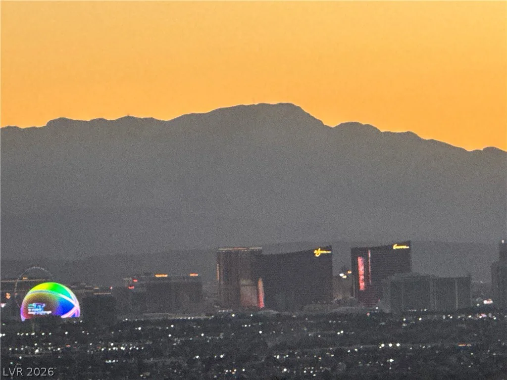 2209 Exeter, Las Vegas, NV 89156