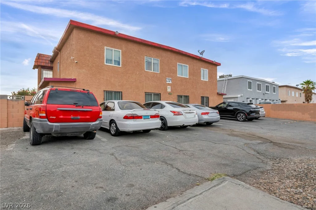 2209 Exeter, Las Vegas, NV 89156