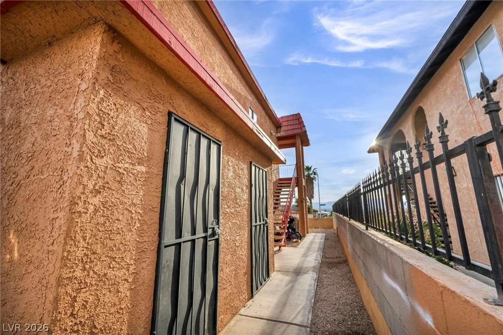 2269 Exeter, Las Vegas, NV 89156