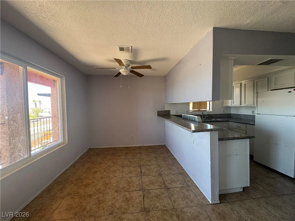 2269 Exeter, Las Vegas, NV 89156