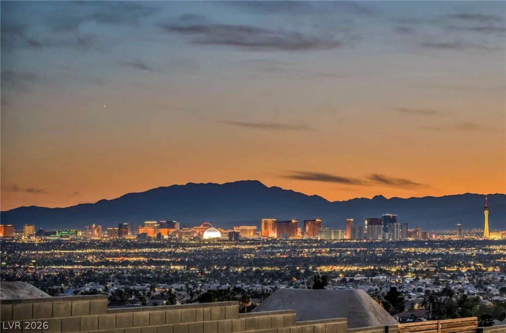 2269 Exeter, Las Vegas, NV 89156