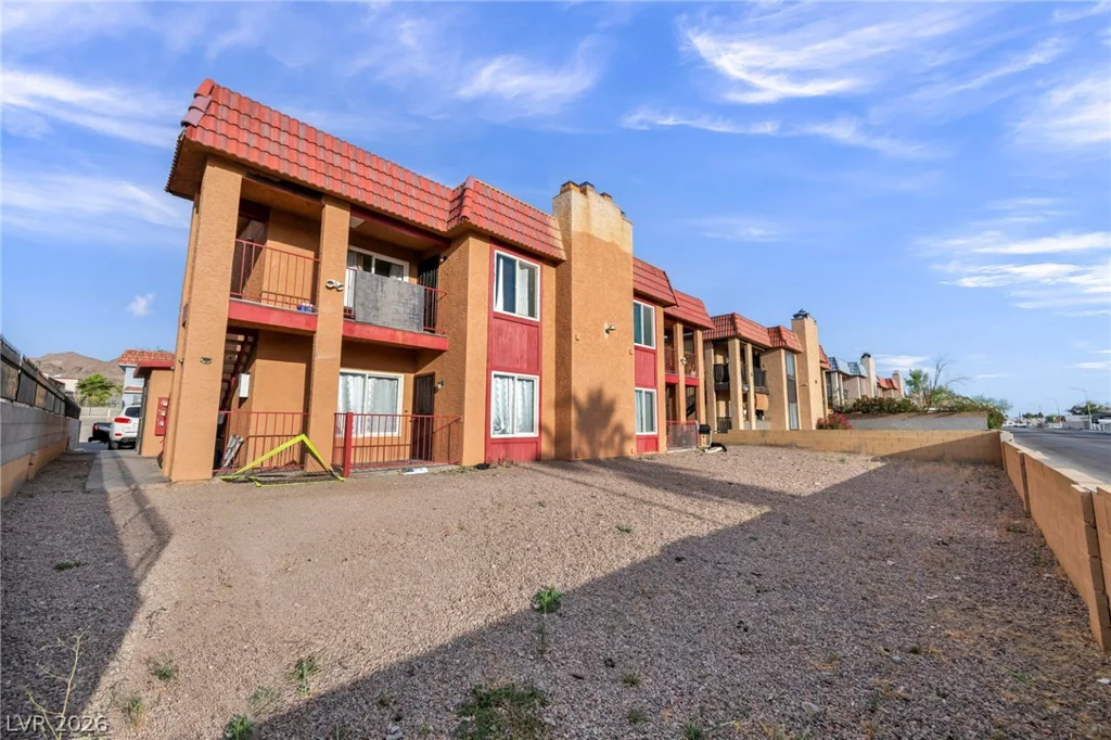 2269 Exeter, Las Vegas, NV 89156