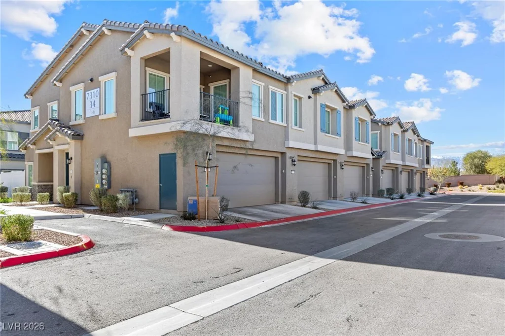 7310 Decatur, Las Vegas, NV 89131