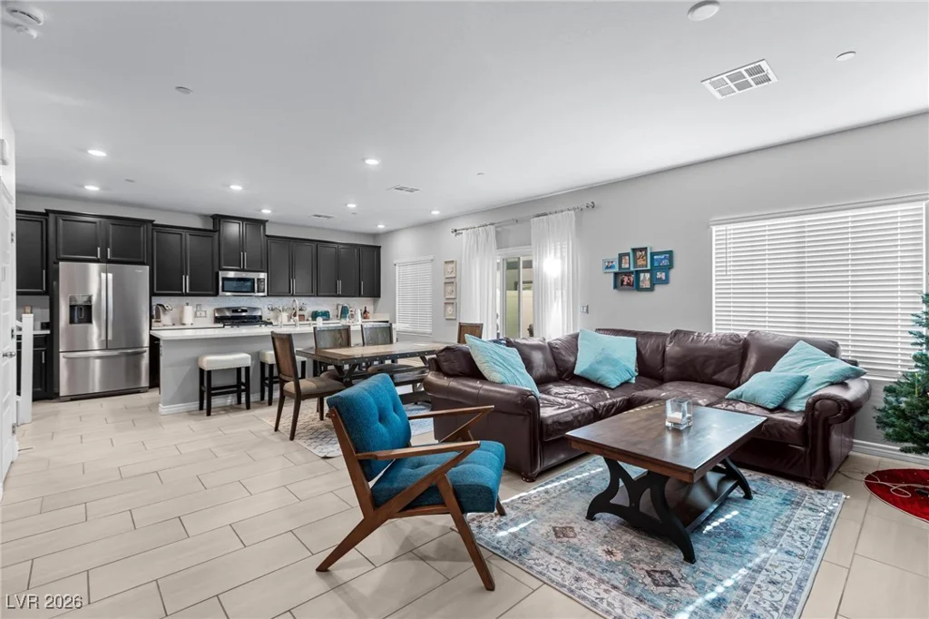 7310 Decatur, Las Vegas, NV 89131