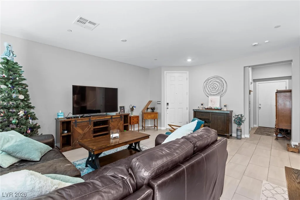 7310 Decatur, Las Vegas, NV 89131