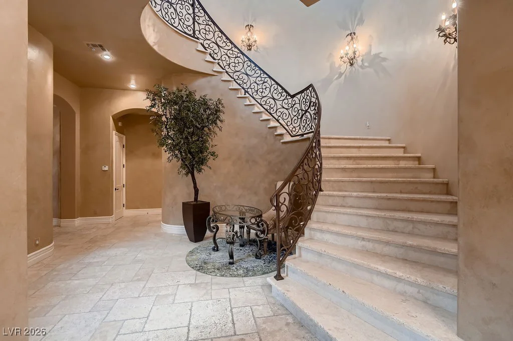 2845 Red Arrow, Las Vegas, NV 89135