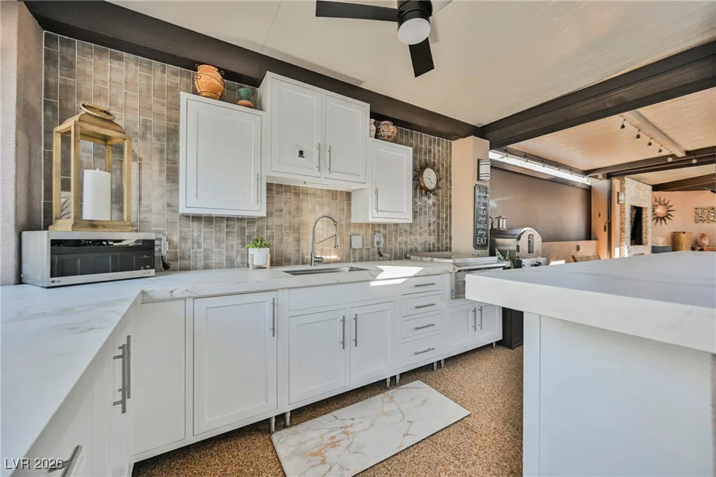 8175 Arville, Las Vegas, NV 89139