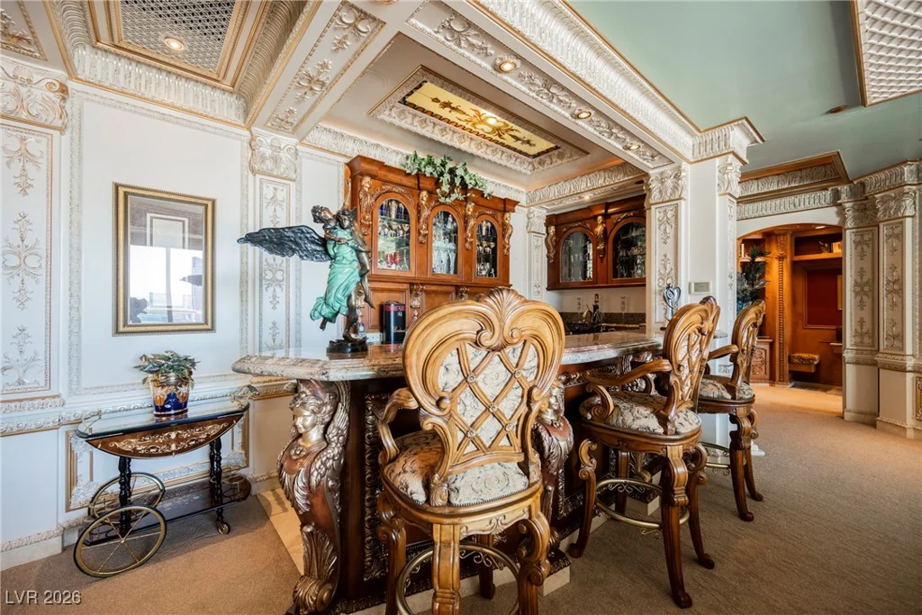 2747 Paradise, Las Vegas, NV 89109