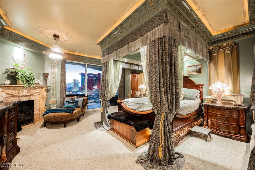 2747 Paradise, Las Vegas, NV 89109