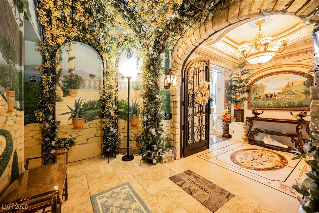 2747 Paradise, Las Vegas, NV 89109