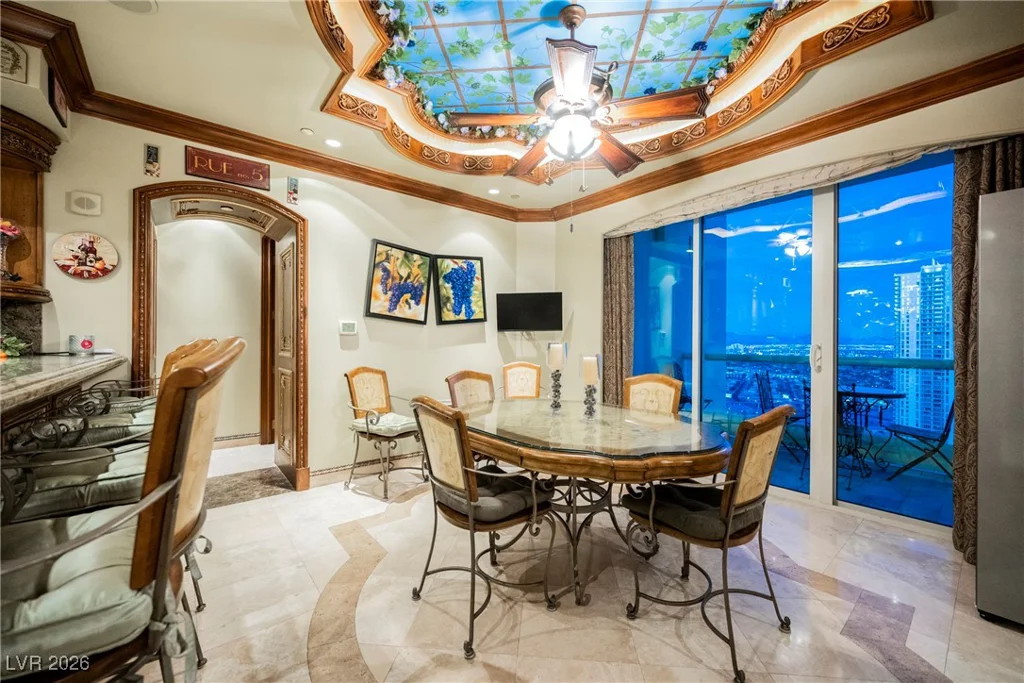 2747 Paradise, Las Vegas, NV 89109
