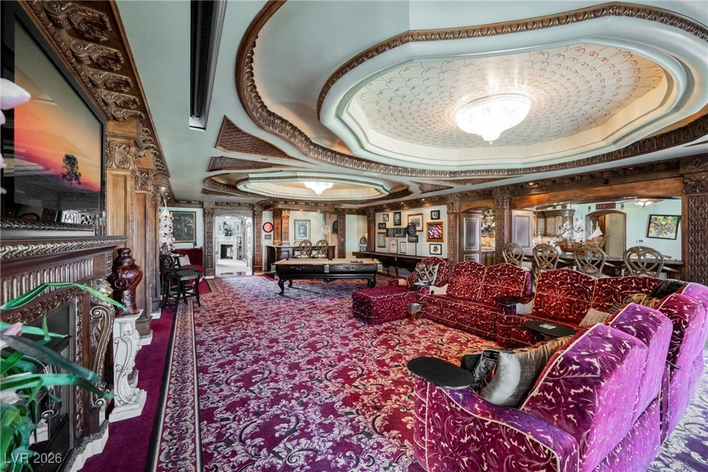 2747 Paradise, Las Vegas, NV 89109