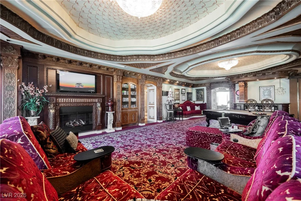 2747 Paradise, Las Vegas, NV 89109