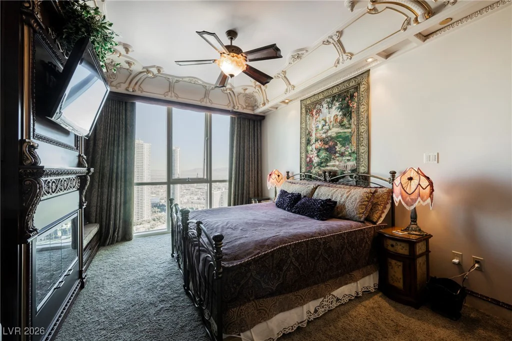 2747 Paradise, Las Vegas, NV 89109