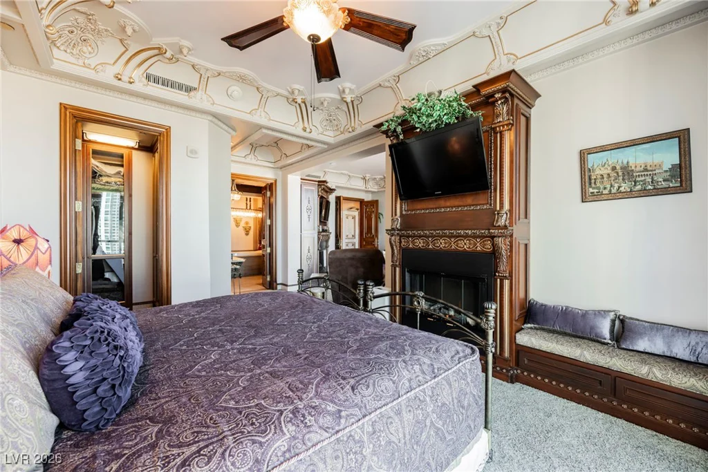 2747 Paradise, Las Vegas, NV 89109