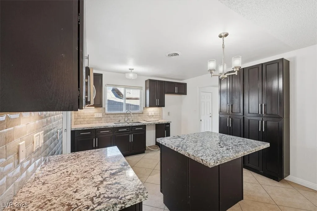 2337 Michael, Las Vegas, NV 89108
