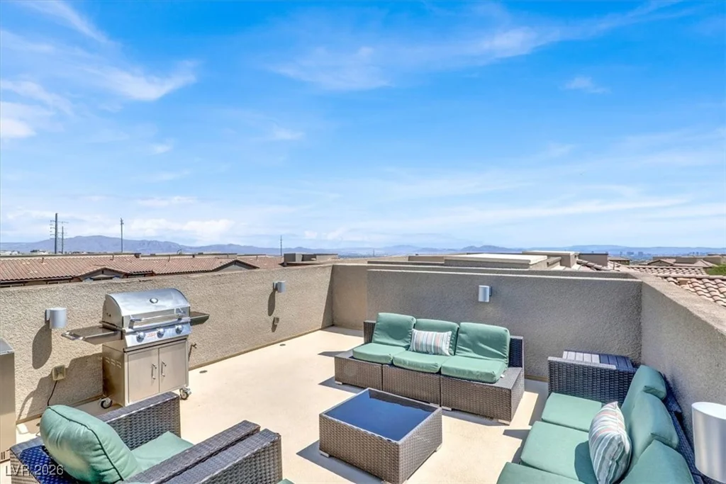 124 Lomita Heights, Las Vegas, NV 89138