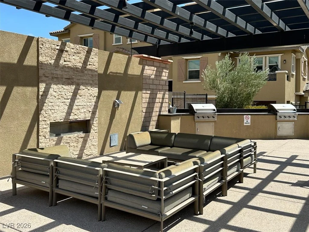 124 Lomita Heights, Las Vegas, NV 89138