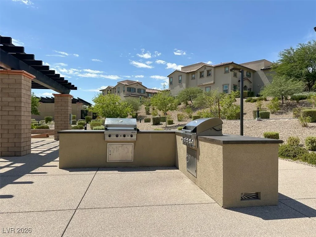 124 Lomita Heights, Las Vegas, NV 89138