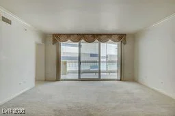 2877 Paradise, Las Vegas, NV 89109