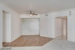 2877 Paradise, Las Vegas, NV 89109