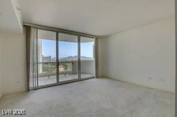 2877 Paradise, Las Vegas, NV 89109