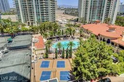 2877 Paradise, Las Vegas, NV 89109