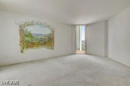 2877 Paradise, Las Vegas, NV 89109