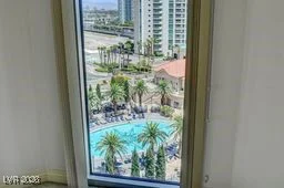 2877 Paradise, Las Vegas, NV 89109