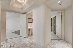 2877 Paradise, Las Vegas, NV 89109