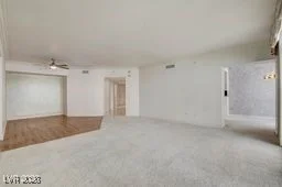 2877 Paradise, Las Vegas, NV 89109