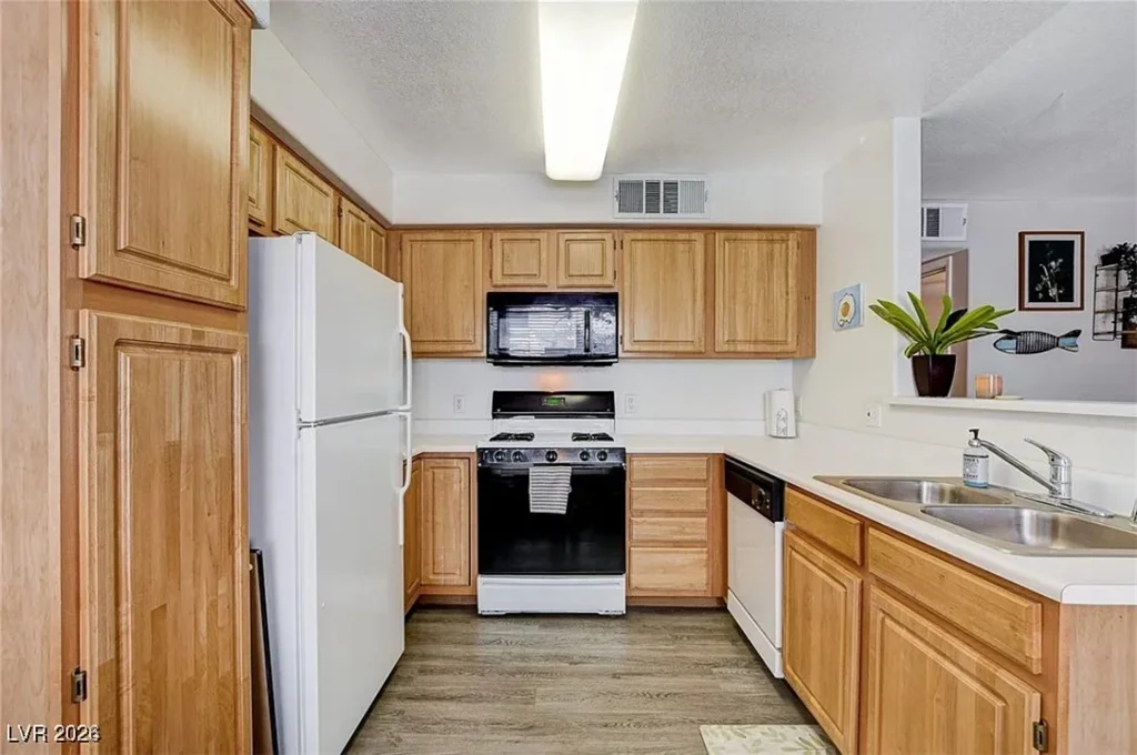 5710 Tropicana, Las Vegas, NV 89122