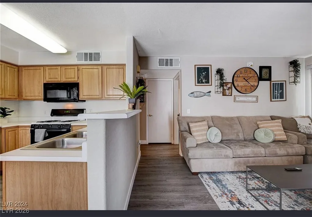 5710 Tropicana, Las Vegas, NV 89122