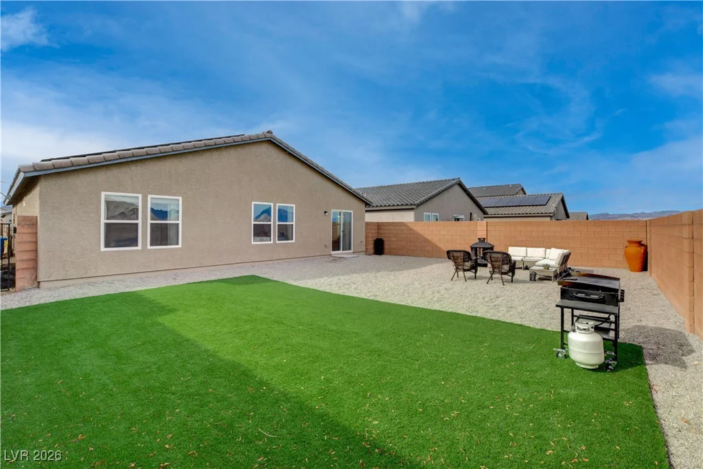 334 Bridal Veil Falls, Indian Springs, NV 89018