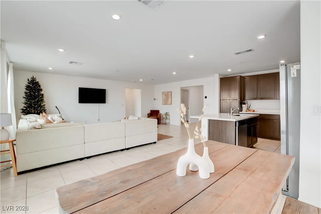 334 Bridal Veil Falls, Indian Springs, NV 89018
