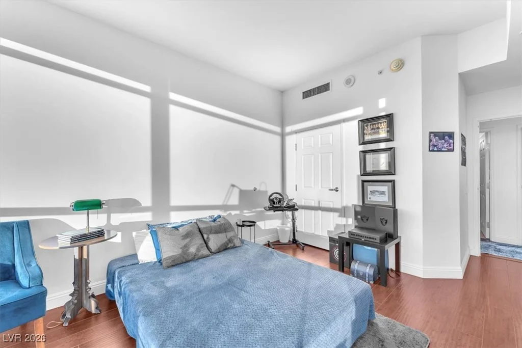 200 Sahara, Las Vegas, NV 89102