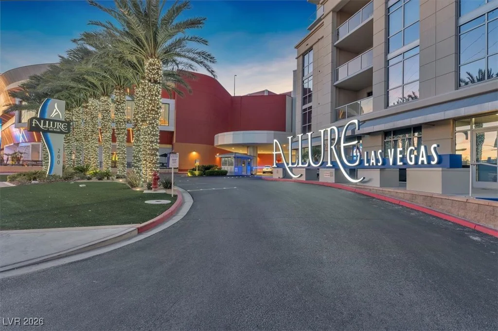 200 Sahara, Las Vegas, NV 89102