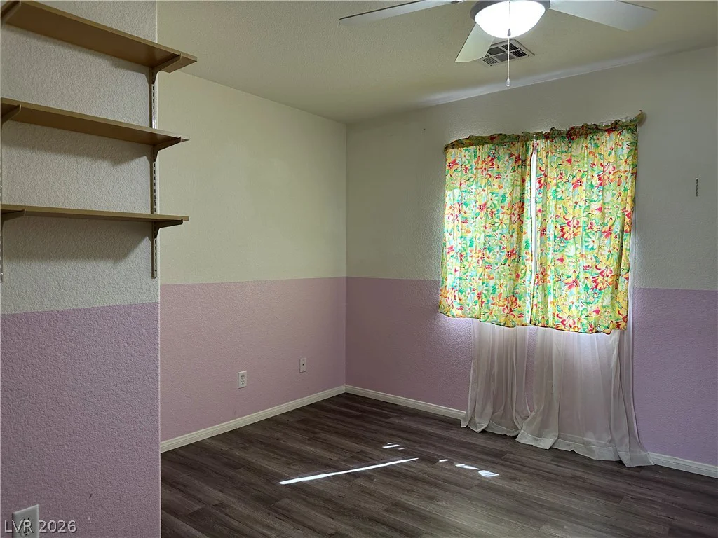 632 Claxton, North Las Vegas, NV 89084