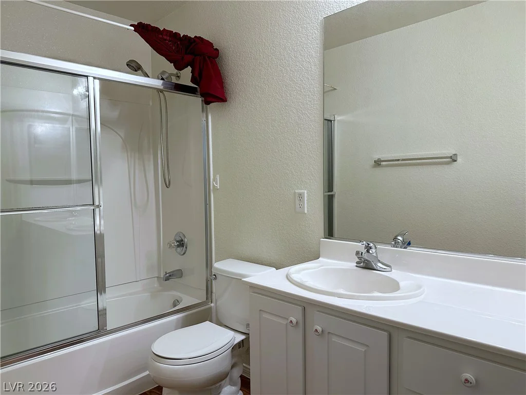 632 Claxton, North Las Vegas, NV 89084