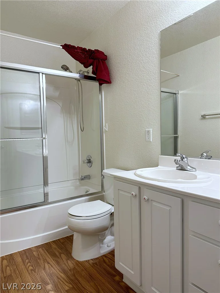 632 Claxton, North Las Vegas, NV 89084